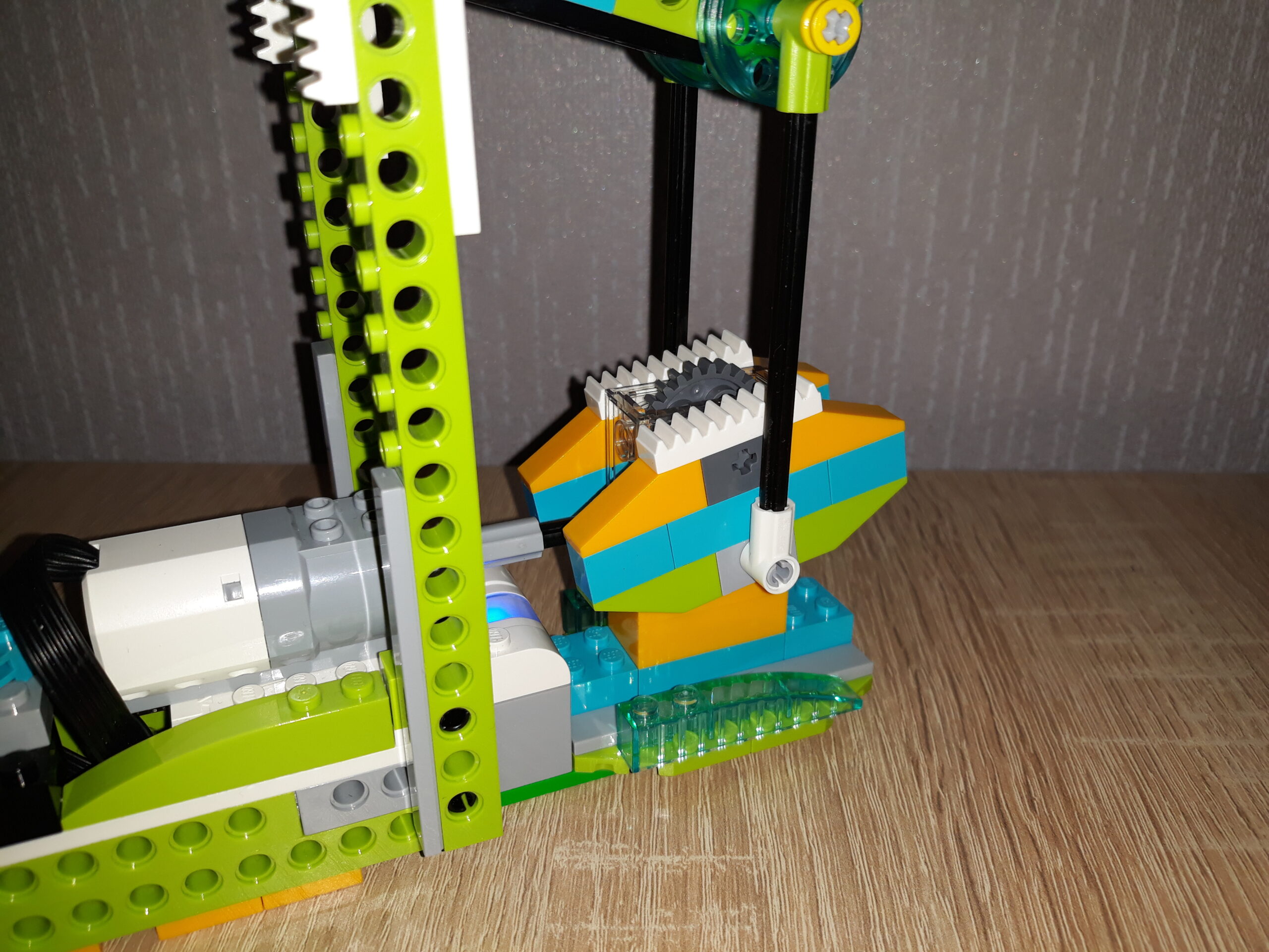 Инструкция по сборке из набора LEGO Education WeDo 2.0 Нефтяная вышка 2